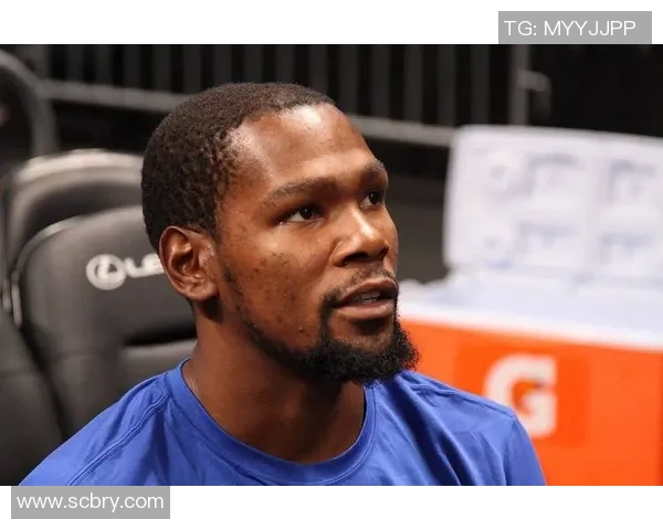 凯文杜兰特：从天赋异禀到篮球传奇的辉煌旅程与挑战